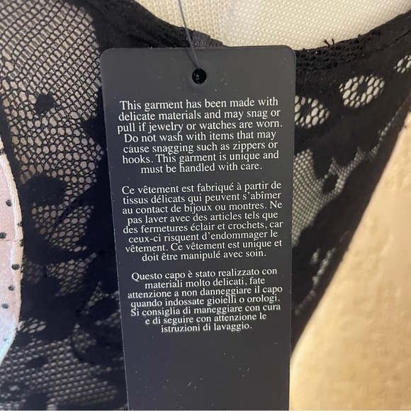 NWT Guess Mini Dot Peplum Feminine Lace Flirty Tank Top Size XS - Picture 11 of 16